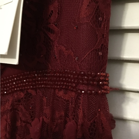 Elegant Red Lace Tiered Dress - Picture 7 of 7